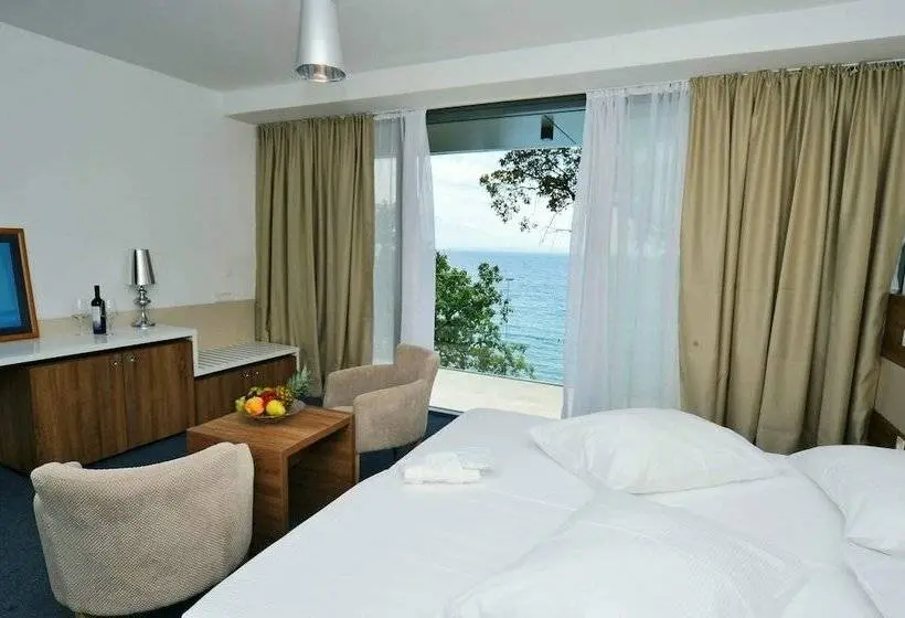 اتاق لوکس با چشم‌انداز دریا, Boutique Hotel Mali Raj