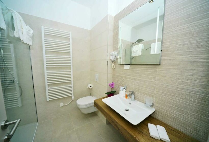 اتاق لوکس با چشمانداز دریا, Boutique Hotel Mali Raj