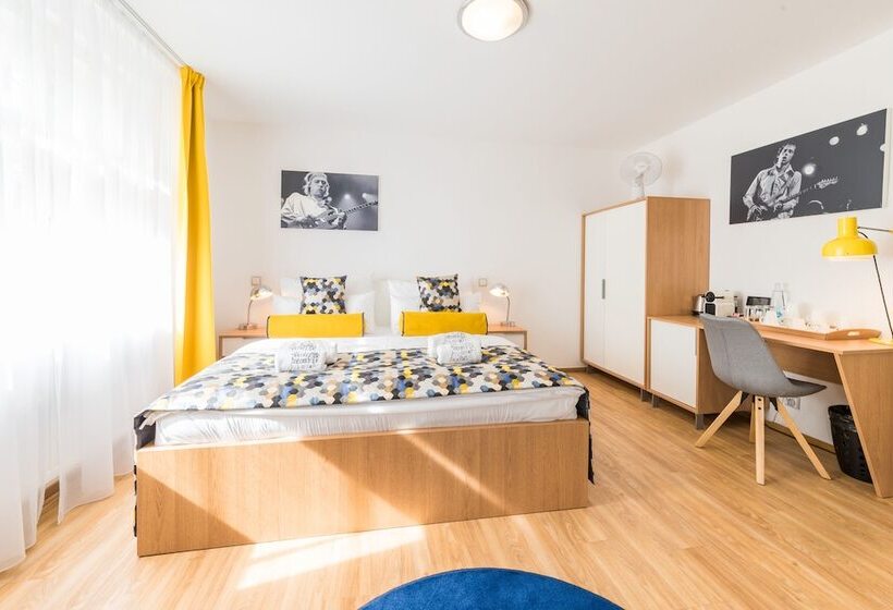 חדר אקזקיוטיב לשלושה, Boutique Hotel Villa Beatika