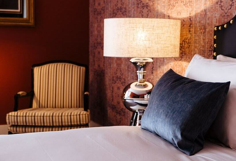 اتاق لوکس, Dear Lisbon  Gallery House