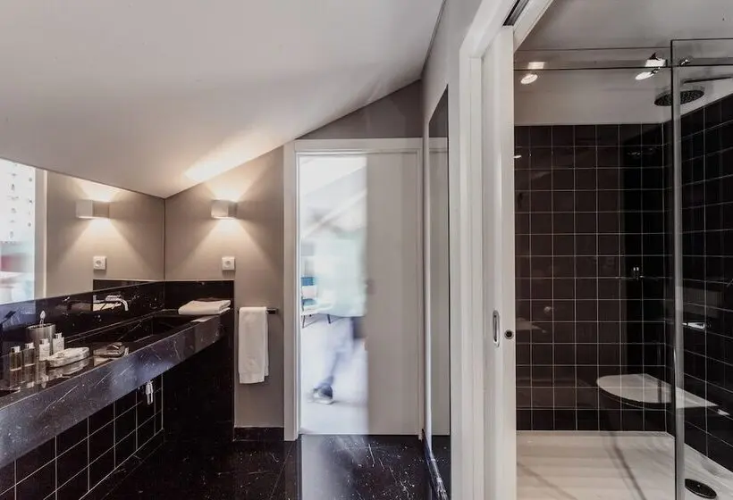 Suite with Terrace, Dear Lisbon Gallery House