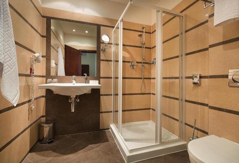 اتاق استاندارد یک نفره, Ea Hotel Downtown