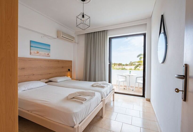 شقة غرفة واحدة, Anthia Apartments