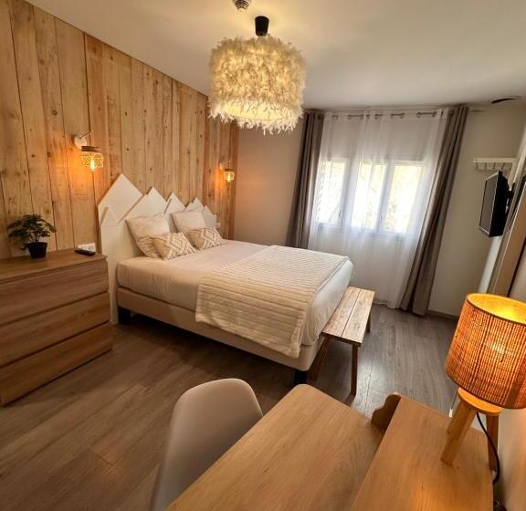 스탠다드 룸, Auberge Du Vieux Lanas Logis Hotel Restaurant