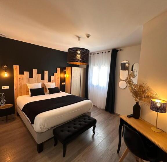 Номер Стандарт, Auberge Du Vieux Lanas Logis Hotel Restaurant