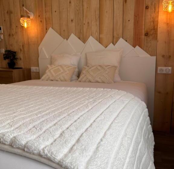 스탠다드 룸, Auberge Du Vieux Lanas Logis Hotel Restaurant