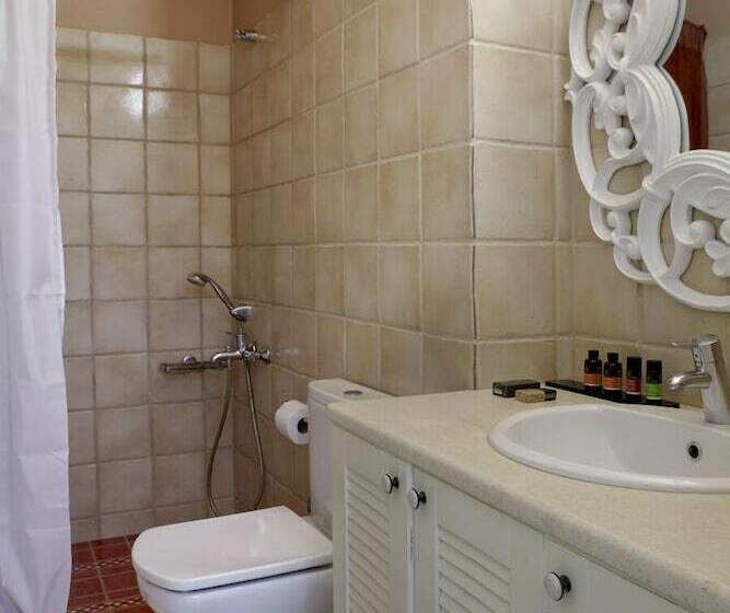 Люкс Боковой Вид на Море, Avra Private Suites