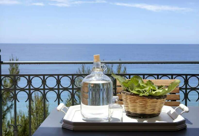 Люкс Deluxe Вид на Море, Avra Private Suites