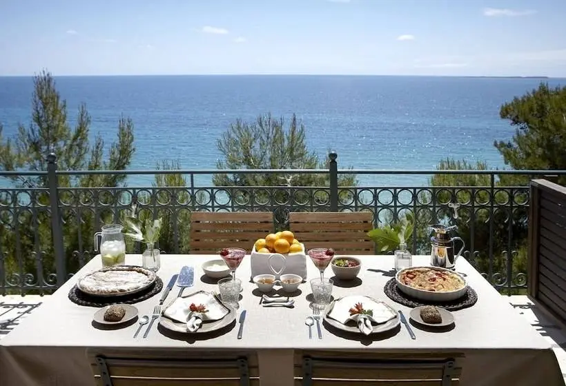 オーシャンビューデラックススイート, Avra Private Suites