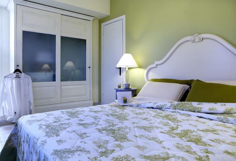 Апартаменты Superior 1 Спальня Вид на Море, Avra Private Suites