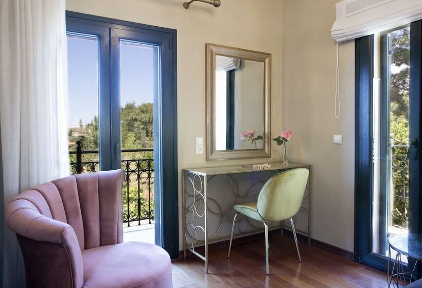 Люкс Deluxe 3 Спальни, Avra Private Suites