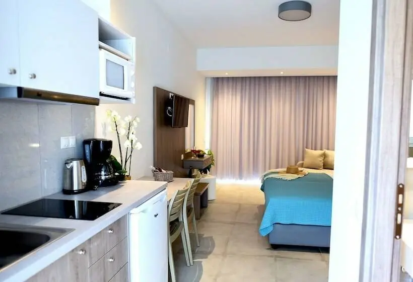 スタンダードスタジオ, Blue Horizon Apartments