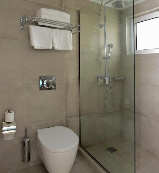 スタンダードスタジオ, Blue Horizon Apartments