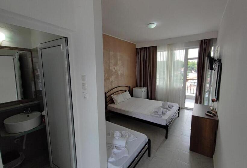 Номер Стандарт с Балконом, Golden Beach