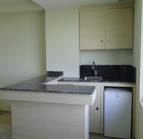 מיטת קינג בסוויטה, Holiday Inn Coatzacoalcos, An Ihg