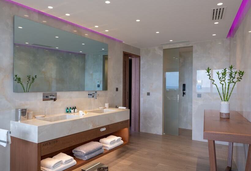 سوئیت پریمیوم با چشم‌انداز دریا, Nana Princess Suites Villas & Spa