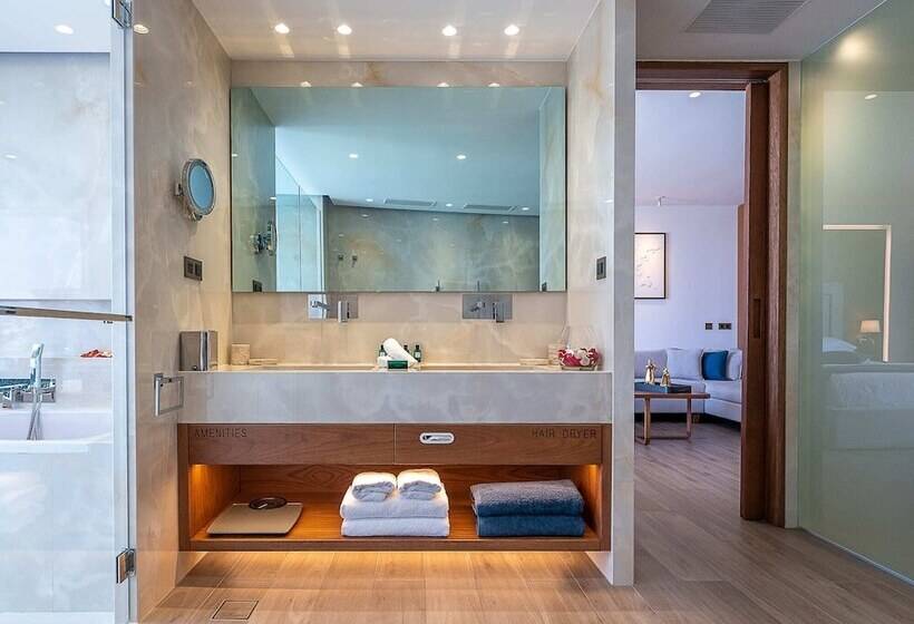 Suite m. Pool, Nana Princess Suites Villas & Spa