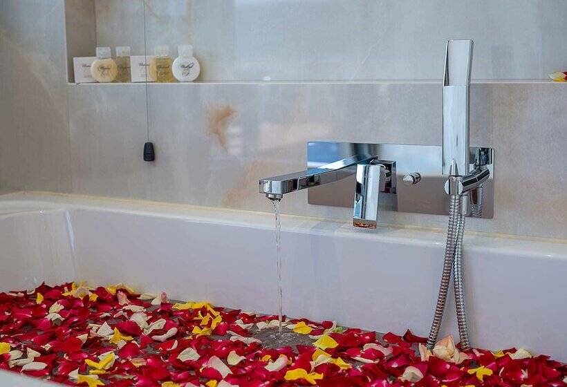 Люкс с Бассейном, Nana Princess Suites Villas & Spa