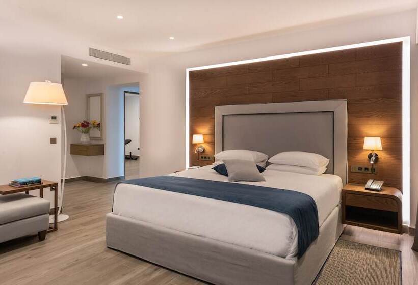 سوئیت اجرایی با چشم‌انداز دریا, Nana Princess Suites Villas & Spa