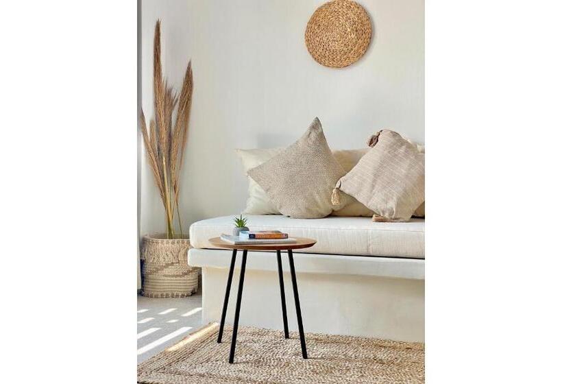 Полулюкс, Perissa El Mar Rooms