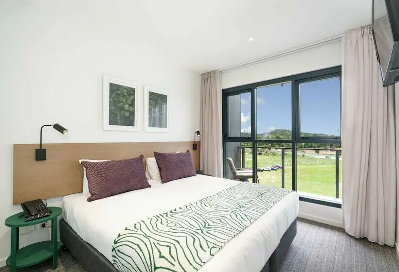 Apartament 2 Dormitoris, Quest Springfield Central