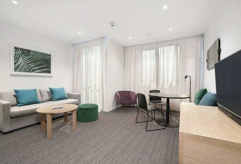 Апартаменты 1 Спальня, Quest Springfield Central