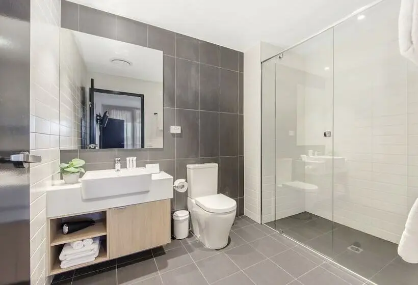 Apartament 2 Dormitoris, Quest Springfield Central