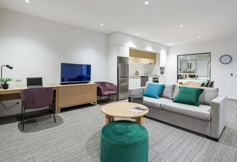 Apartament 2 Dormitoris, Quest Springfield Central