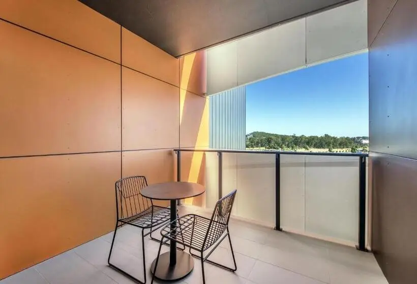 Apartament 2 Dormitoris, Quest Springfield Central