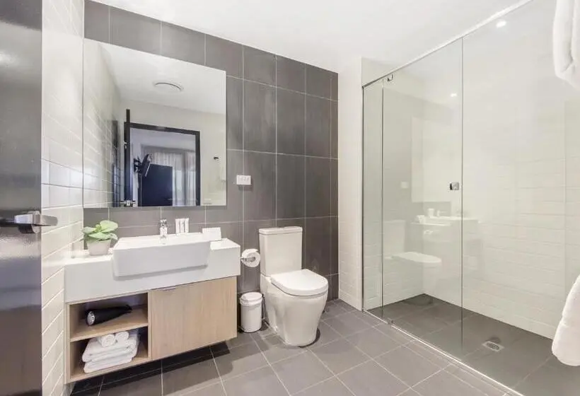 Apartament 2 Dormitoris, Quest Springfield Central