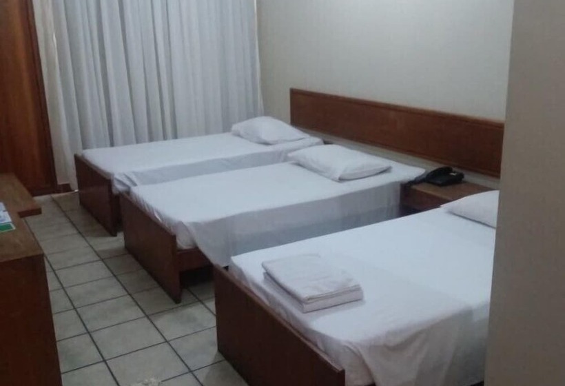 חדר משפחתי, Sol Da Praia