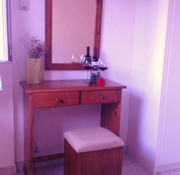 Студио Стандарт Вид на Сад, Land Of Gods