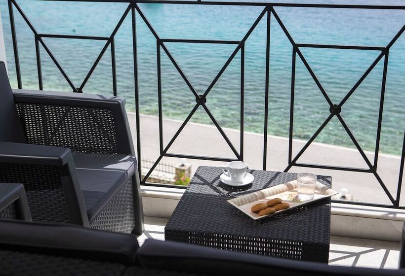 דירת חדר נוף לים, Captain Nick Apart