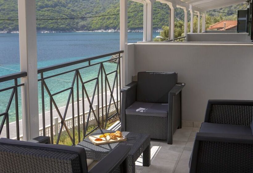 דירת חדר נוף לים, Captain Nick Apart