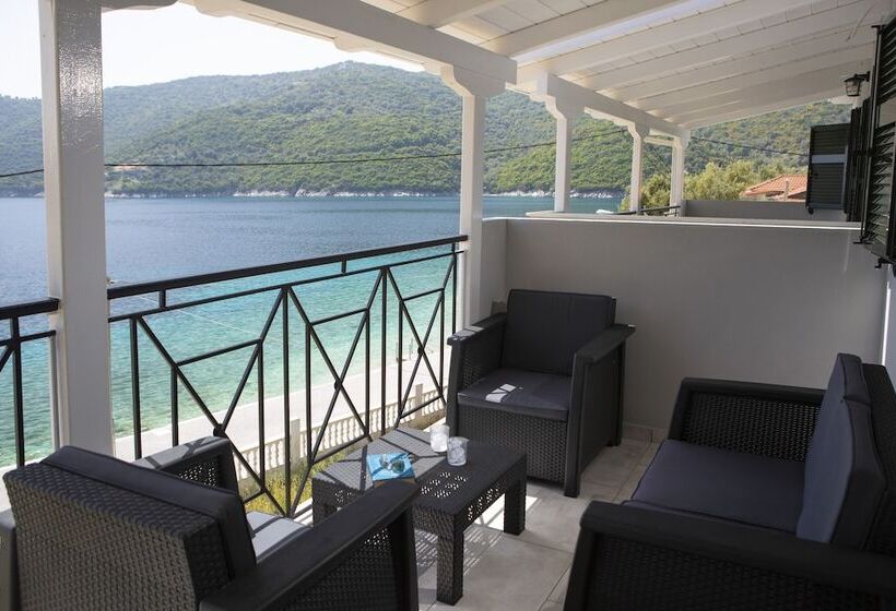 דירת חדר נוף לים, Captain Nick Apart