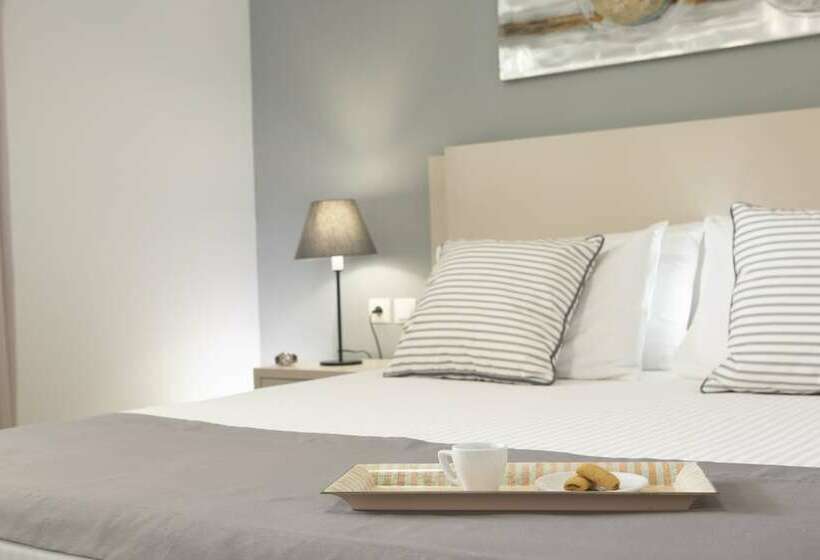 דירת חדר נוף לים, Captain Nick Apart