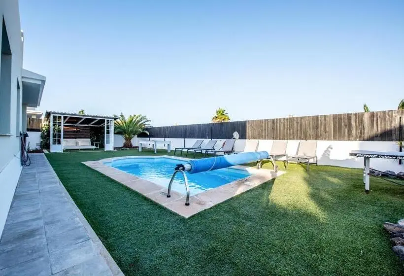 ویلای 3 خوابه, Ereza Villas Alicia