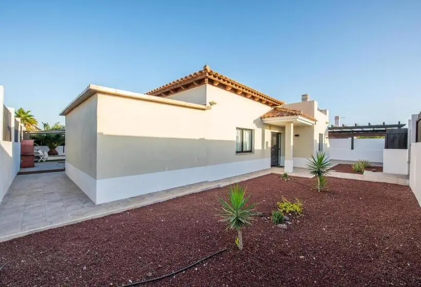 ویلای 3 خوابه, Ereza Villas Alicia