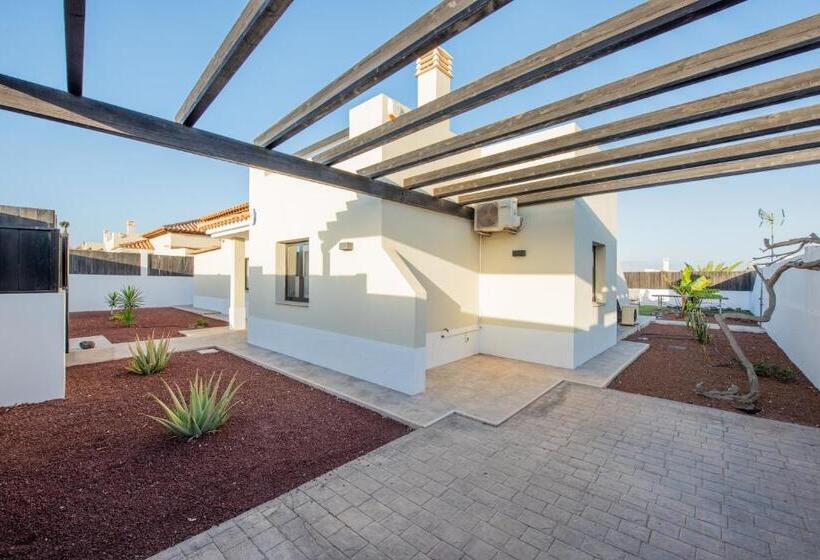 Вилла 3 Спальни, Ereza Villas Alicia