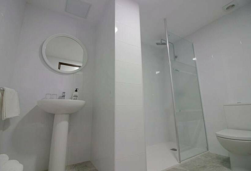 اتاق استاندارد با تخت دوبل, Hostal El Mercat