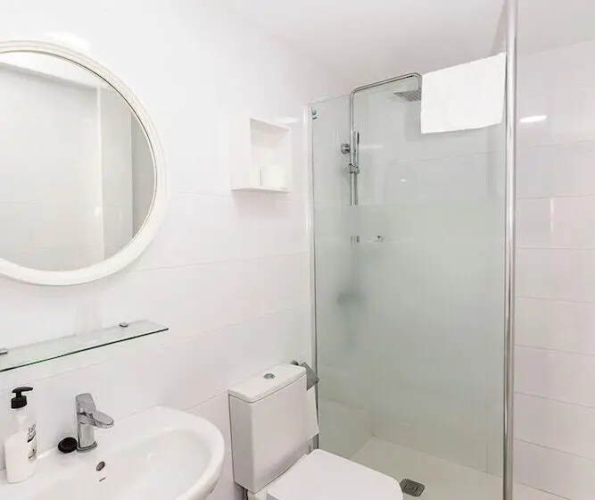 اتاق استاندارد, Hostal El Mercat