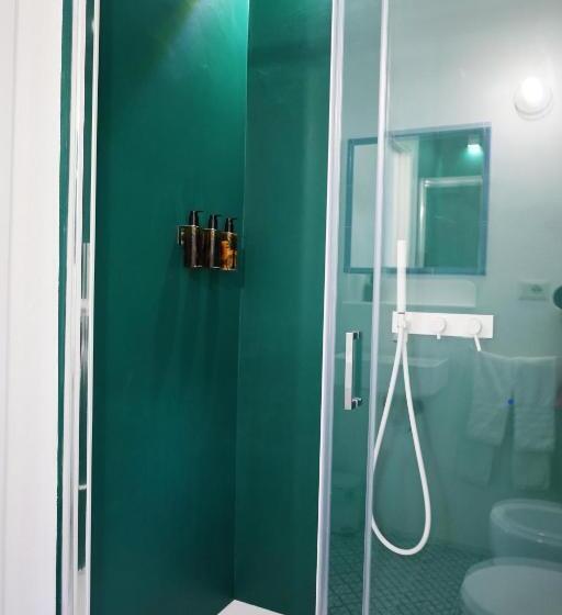 高级大房间, Art B&b