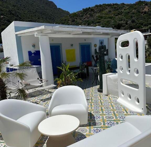 海の見える1ベッドルームアパートメント, Art B&b