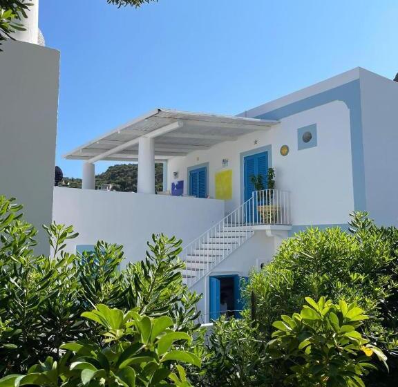 带1个卧室的带海景的公寓, Art B&b