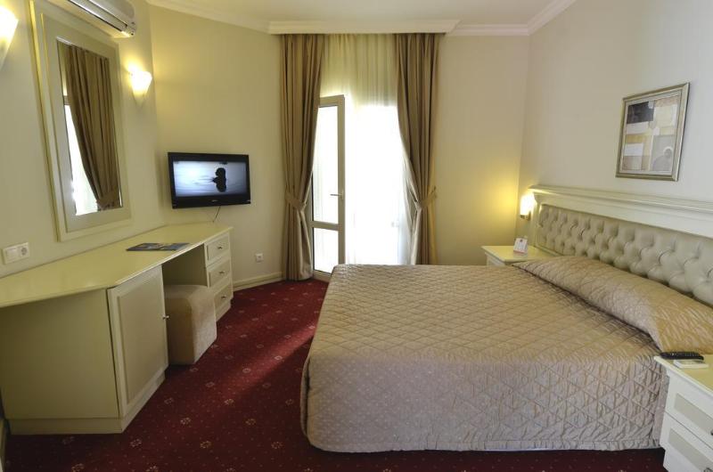 اتاق استاندارد, Emelda Sun Club