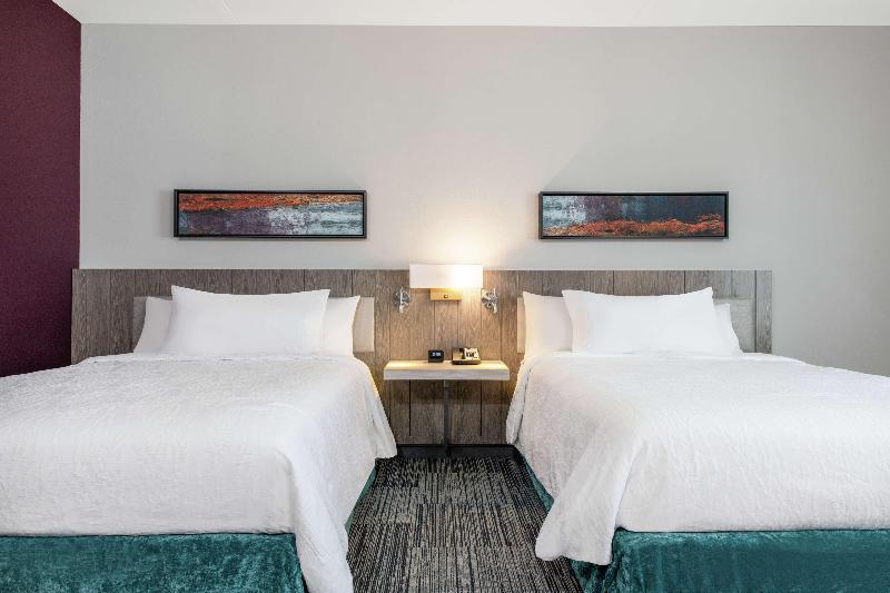 家庭间, Moxy Milan Linate Airport