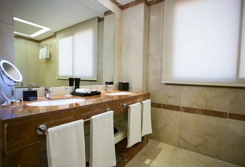 سوئیت رویال, The Rooms Boutique