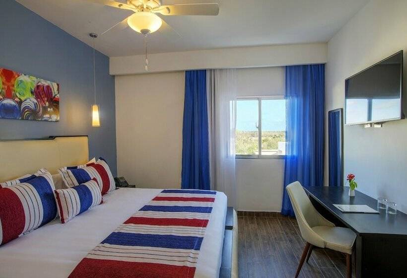 جناح جونيور, Whala! Urban Punta Cana