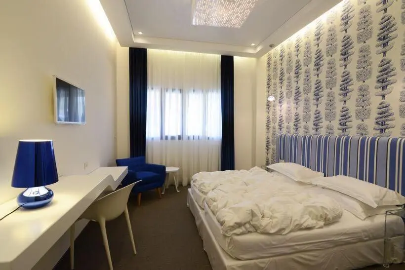اتاق سوپریور با چشم‌انداز کوهستان, Miramar Hotel Resort And Spa