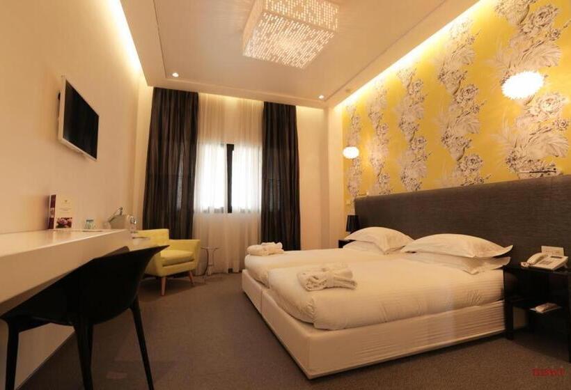 اتاق سوپریور با چشم‌انداز کوهستان, Miramar Hotel Resort And Spa